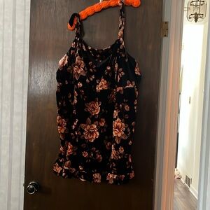Torrid size 4 black and orange floral velvet material tie straps with pockets